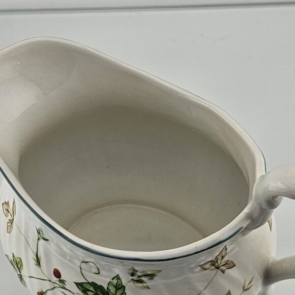 Mikasa Strawberry Fair Antique Green Creamer 3.5" berries & blossom vintage 1982 - Picture 6 of 10